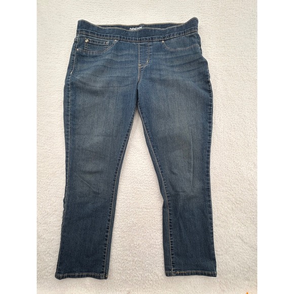 Denizen from Levi's Denim - Denizen from Levis Modern Pull-On Crop Jeans Medium Wash Blue Size 18